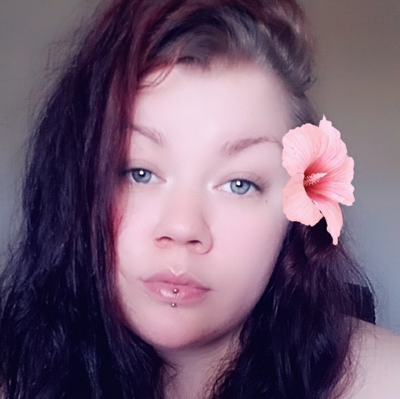 Meet your Posher, Mia - Picture 1 of 1